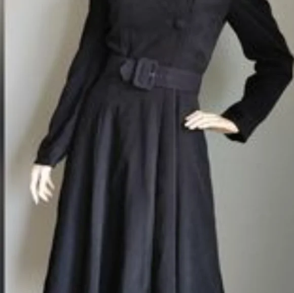 Stop Staring Black Coat with Faux Fur Trim - Picture 2 of 13